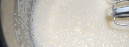 шоколадный кухэ с нежнейшим вишневым кремовым суфле. Шаг 2