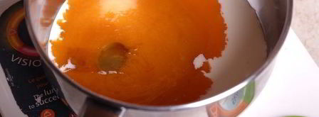 трюфели с абрикосовым пюре, курагой и ромом. Шаг 3