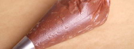 трюфели с абрикосовым пюре, курагой и ромом. Шаг 9