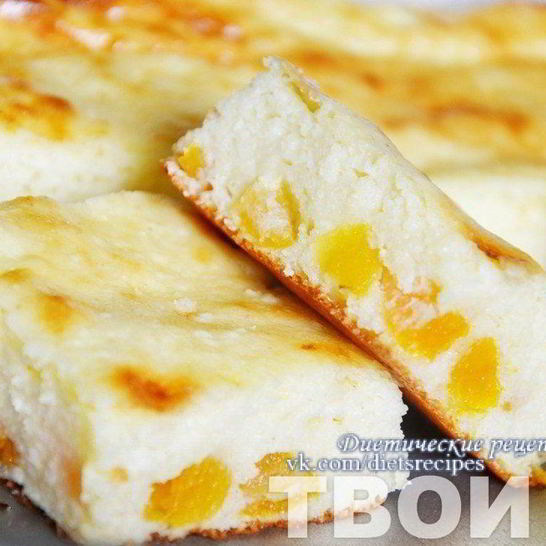 Рецепт творожного пудинга с курагой