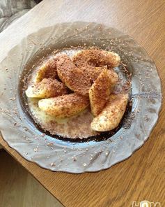 Жареные бананы с ромом и орехами