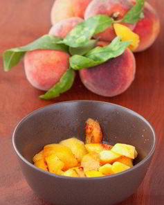 Жареные персики в сливочном масле