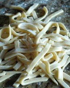 Домашняя лапша на яйцах