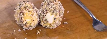 чечевица с тушеными овощами и яйцами в специях. Шаг 11