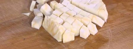 чечевица с тушеными овощами и яйцами в специях. Шаг 3