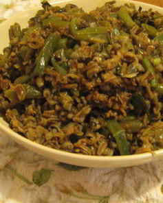 Дикий рис со стручковой фасолью и луком-пореем