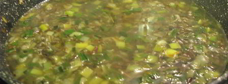 дикий рис со стручковой фасолью и луком-пореем. Шаг 3