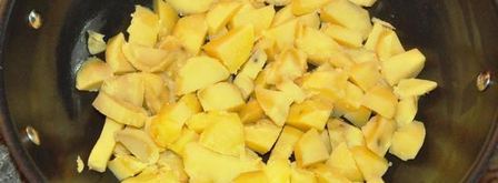 картофель с говядиной, фасолью и опятами. Шаг 4