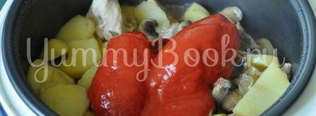 картофель с курицей и грибами в мультиварке. Шаг 14