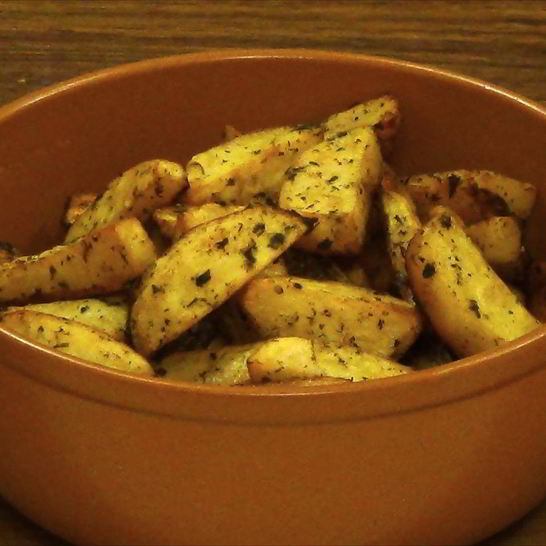 Рецепт картофеля с травами и чесноком