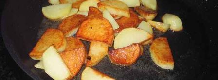 картофель жареный с сосисками. Шаг 7