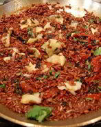 Красный рис с артишоками и кардамоном