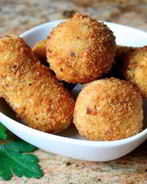 Крокеты из картофеля с грибами и сыром