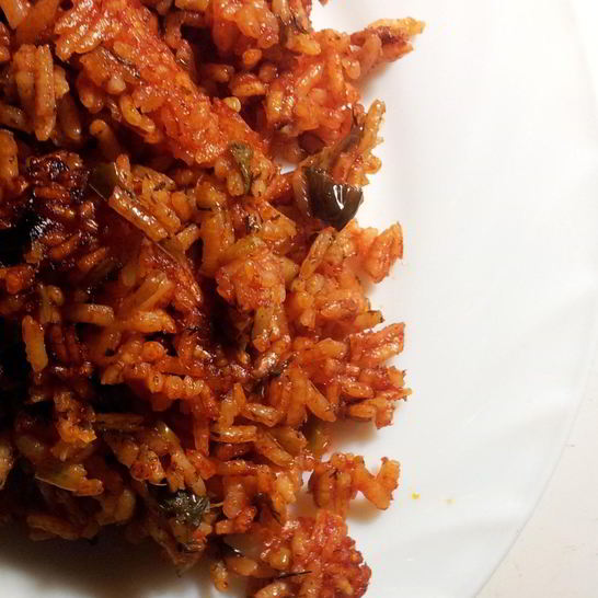 Рецепт риса с чесноком и луком-пореем в соусе сальса