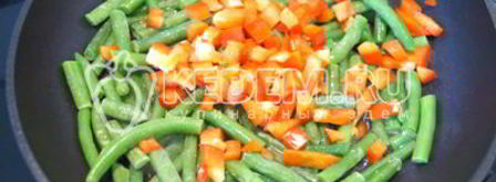 рис с овощами и стручковой фасолью. Шаг 4