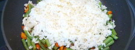 рис с овощами и стручковой фасолью. Шаг 6