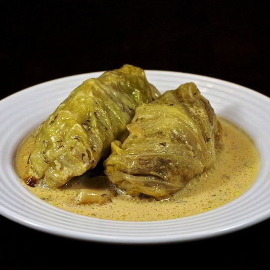 Рецепт запеченных голубцов в сметанном соусе