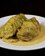 Запеченные голубцы в сметанном соусе