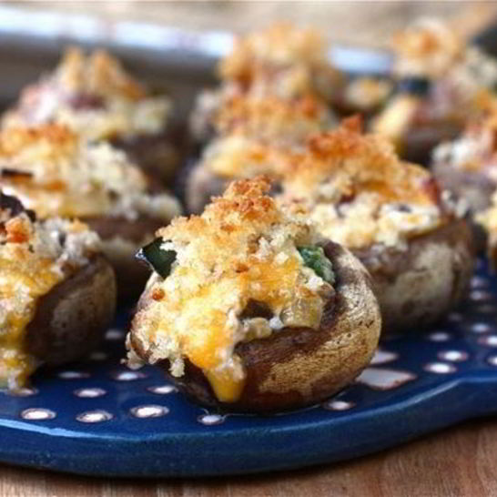 Рецепт фаршированных шампиньонов с пепперони