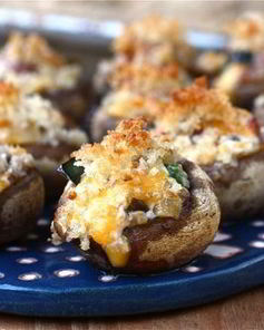 Фаршированные шампиньоны с пепперони