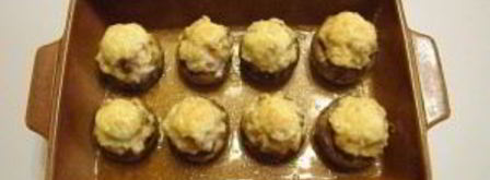 фаршированные шампиньоны в духовке с сыром. Шаг 10