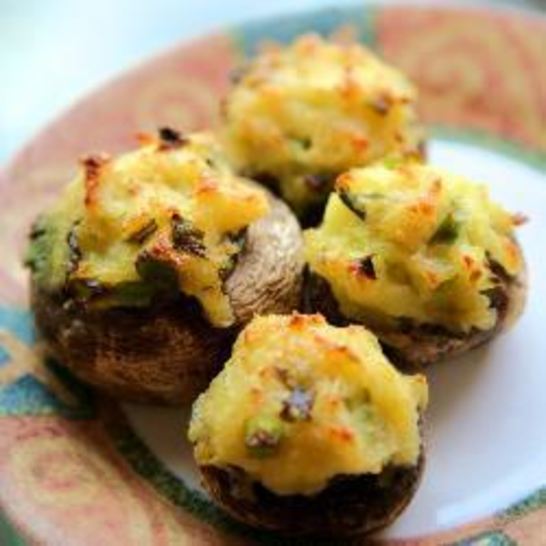 Рецепт грибов, фаршированных картошкой и сыром
