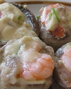 Грибы, фаршированные креветками