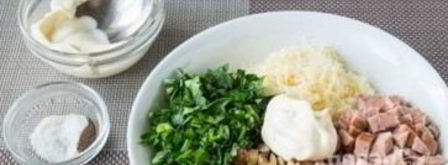 грибы с колбасой в духовке. Шаг 4