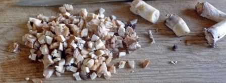 грибы с сыром и помидорами в духовке. Шаг 3