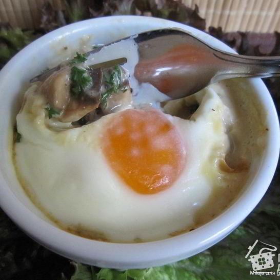 Рецепт грибов в сливках, запеченые с яйцом