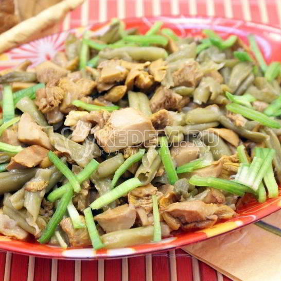 Рецепт лисичек жаренных со стручковой фасолью