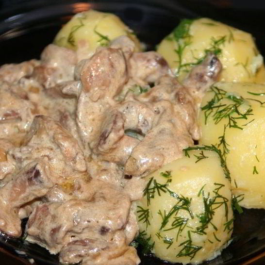 Рецепт маслят, тушеных с картофелем