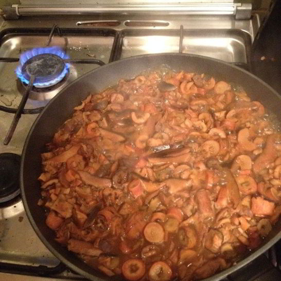 Рецепт рыжиков, жареных со сметаной