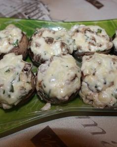 Шампиньоны, фаршированные кинзой и брынзой