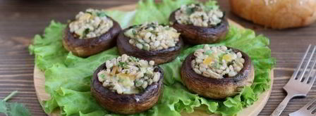 шампиньоны, фаршированные перловкой. Шаг 33