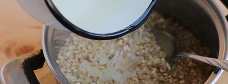 шампиньоны, фаршированные перловкой. Шаг 17