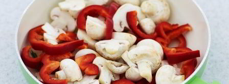 шампиньоны с болгарским перцем и пармезаном. Шаг 6