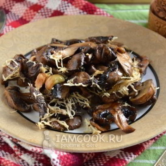 Рецепт шампиньонов, запеченных с сыром и чесноком