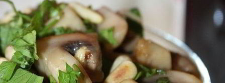 шампиньоны жареные с кедровыми орешками. Шаг 3