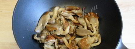 вешенки жареные с картошкой. Шаг 8