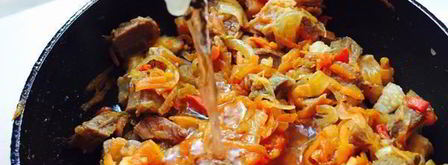 гуляш из отварного мяса. Шаг 9
