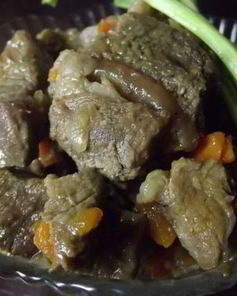 Гуляш с подливкой в мультиварке