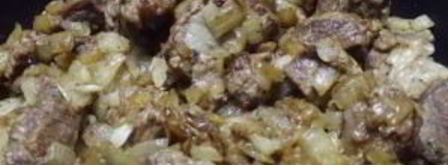 гуляш с подливкой в мультиварке. Шаг 4