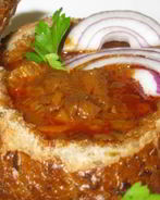 Суп-гуляш в хлебе