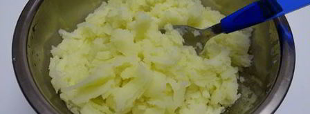 картофельное пюре с лососем в мультиварке. Шаг 3