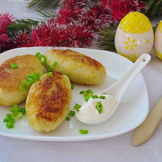 Рецепт картофельных котлет с колбасой