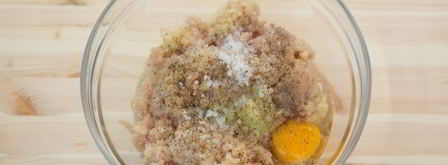 котлеты из индейки со сметаной и паприкой. Шаг 5