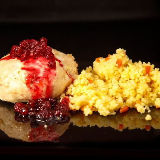 Рецепт куриных котлет с брусничным соусом