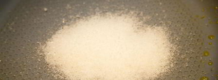 куриные котлеты с брусничным соусом. Шаг 5