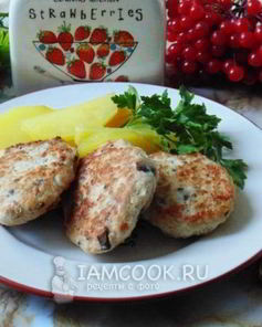 Куриные котлеты с грибами и квашеной капустой